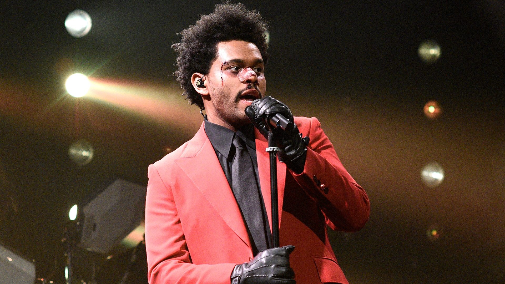 Зе викенд. The Weeknd. The Weeknd 2022 певец. The Weeknd певец 2020. The Weeknd 2020 Live.